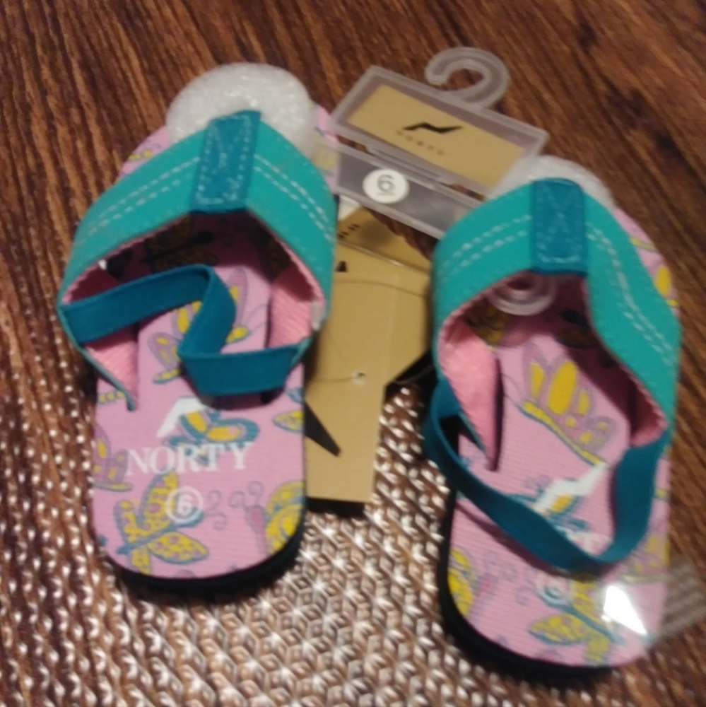 NWT butterfly flip flops